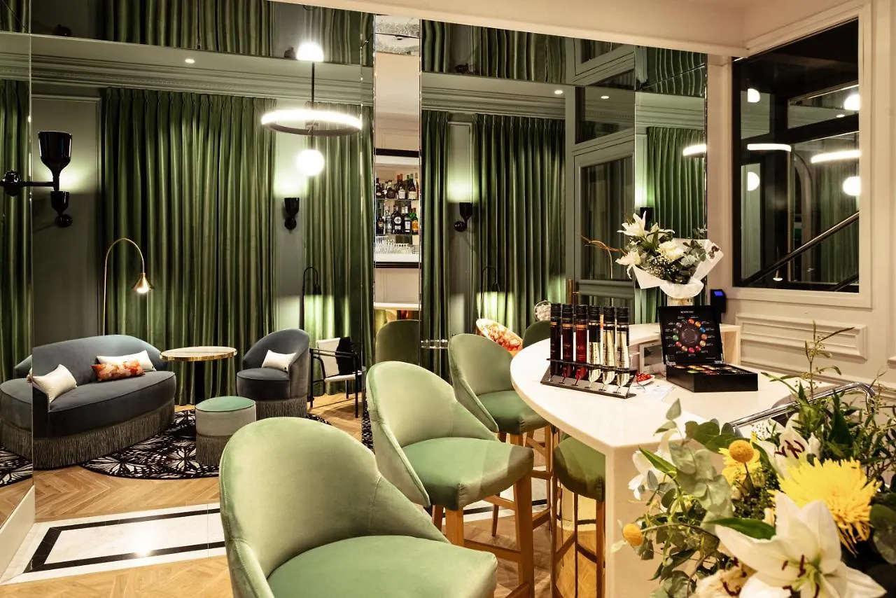 Mercure Gare De Lyon Opera Bastille Otel
